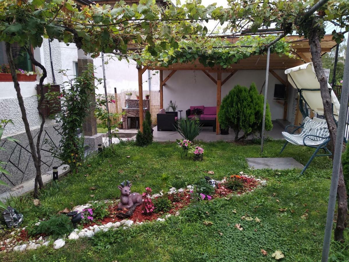 Kŭrdzhali Къща Карби מראה חיצוני תמונה